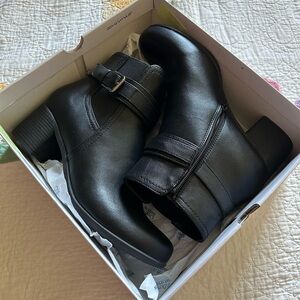 SOLD- Croft & Barrow Black Ankle Booties